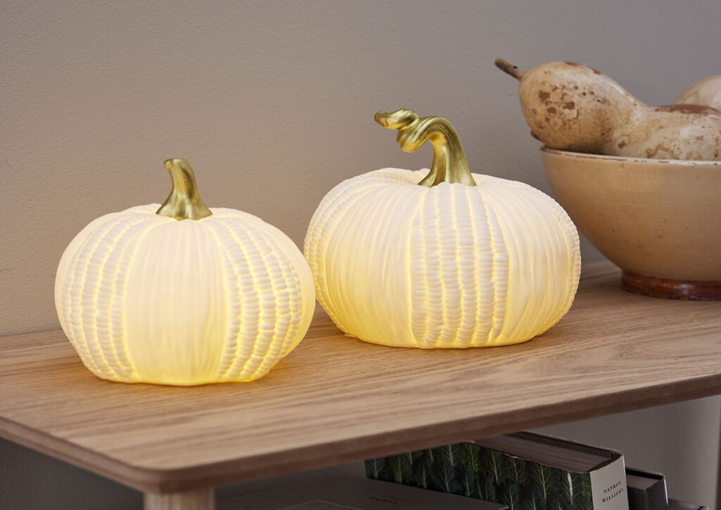 Pumpkin pöytäkoriste valkonen 15cm