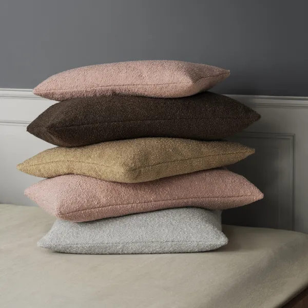 Tyynynpäällinen Boucle, Misty Rose 40 x 60cm 
