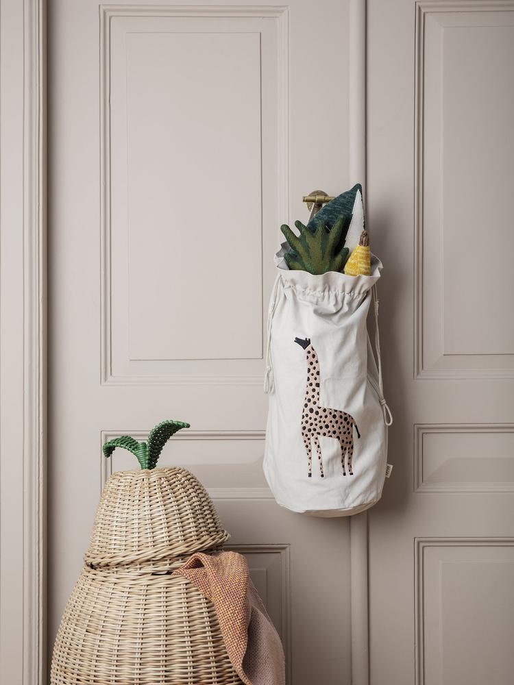 Small Pear Storage Natural 