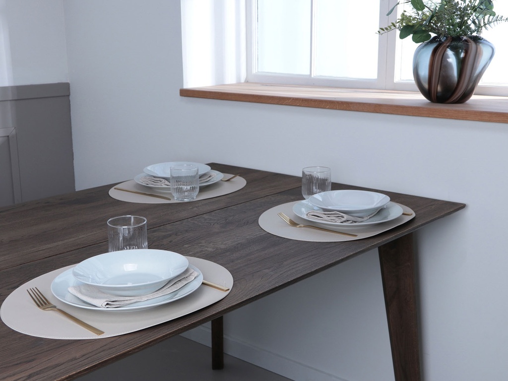 Tabletti ovaali beige