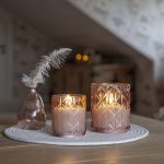 Flamme Romb LED-kynttilä roosa 12,5 cm 