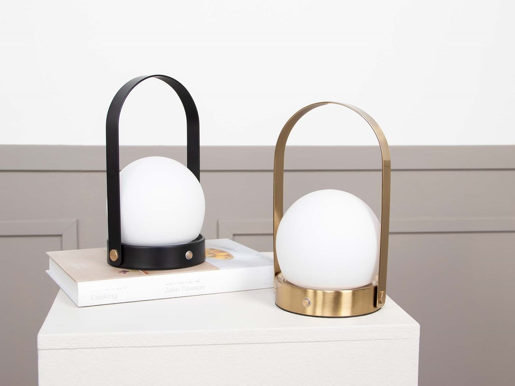 Ladattava LED-valaisin David musta