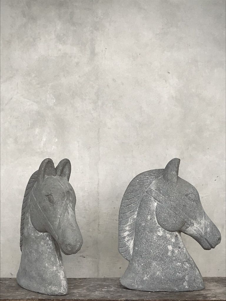 Hevosenpää koriste BRUTUS antiikinharmaa