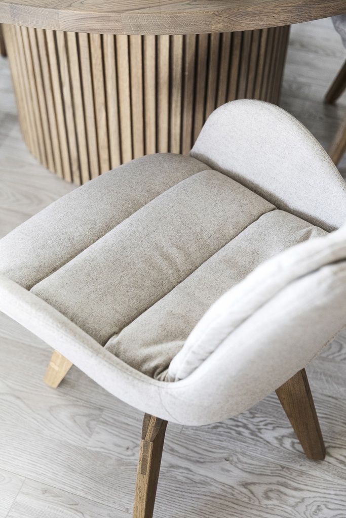 Zebra tuoli käsinojilla 