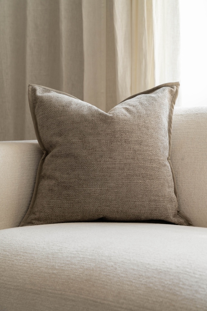 Tyynynpäällinen Imani tumma Linen 50x50cm 
