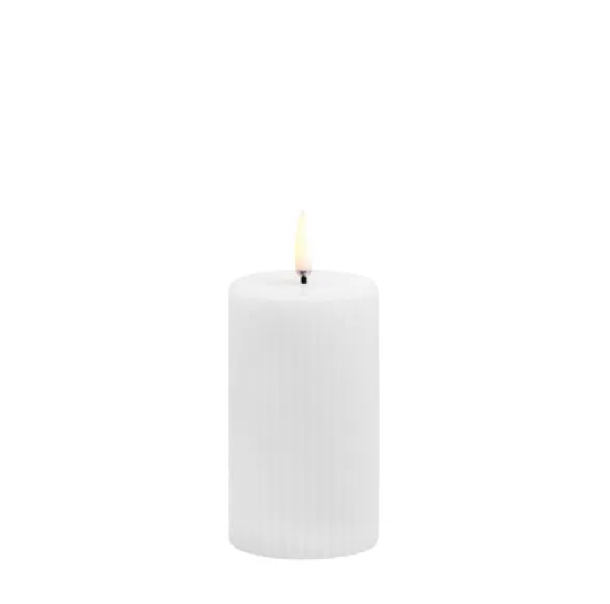 LED kynttilä- uritettu Nordic white 5,8x10,1 cm