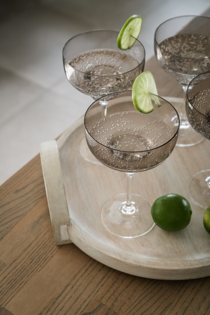 Puinen tarjotin Ashanti