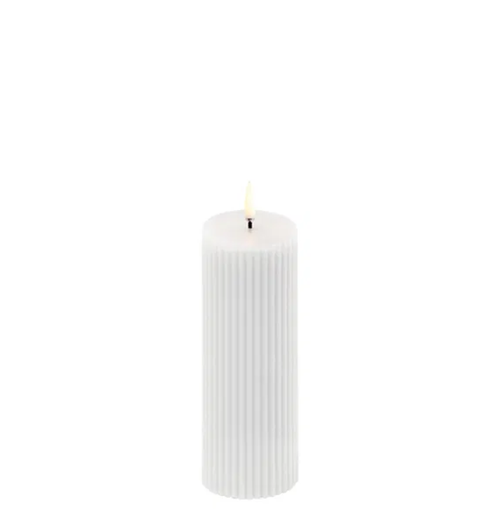 [UL-PI-NWG06015] LED kynttilä- uritettu Nordic white 5,8x15cm 